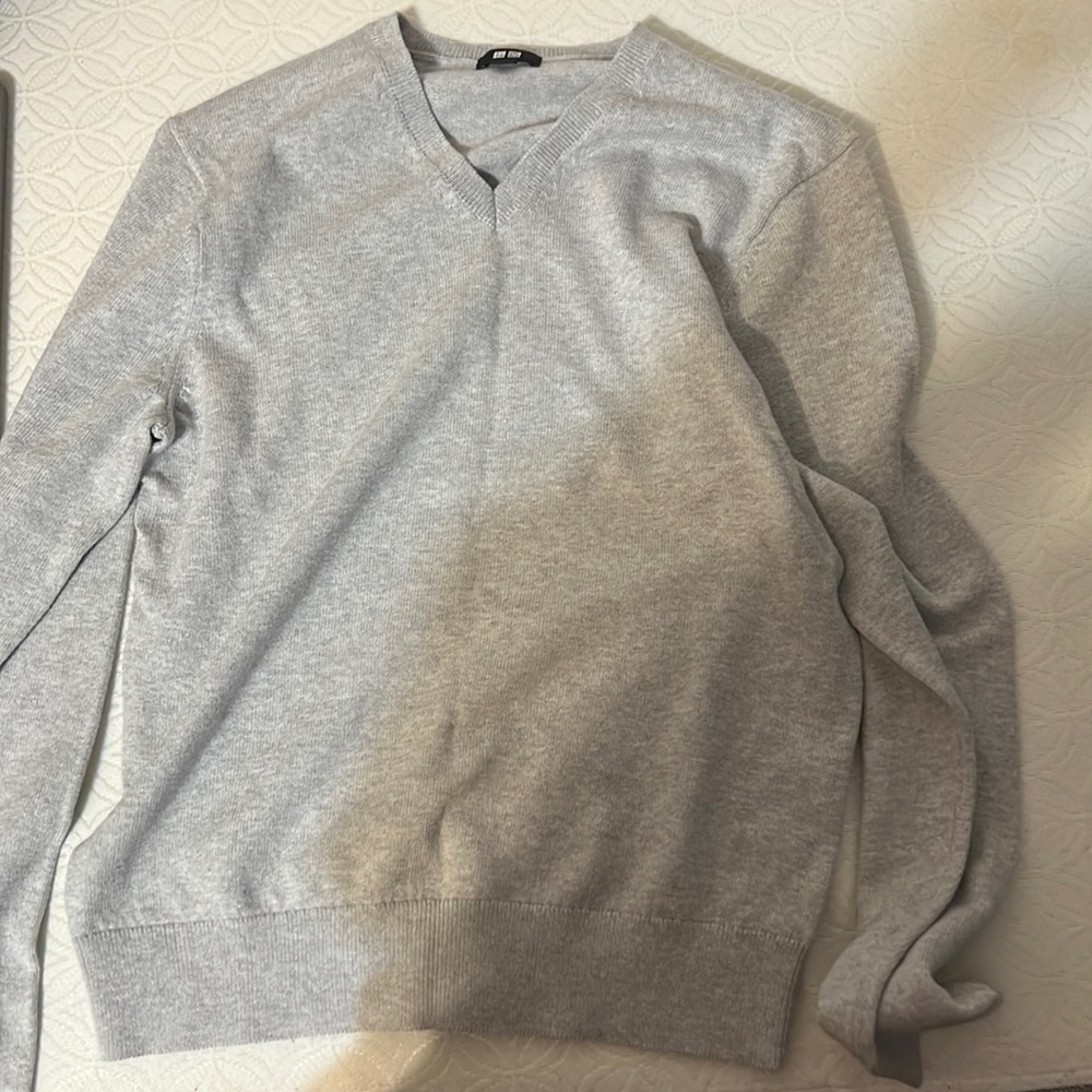 Uniqlo sweater